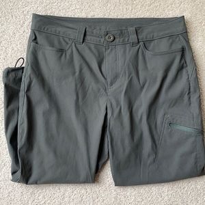 Eddie Bauer First Ascent Grey Capri Hiking Pants